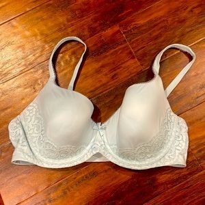 Victoria’s Secret Body Lined Demi EUC